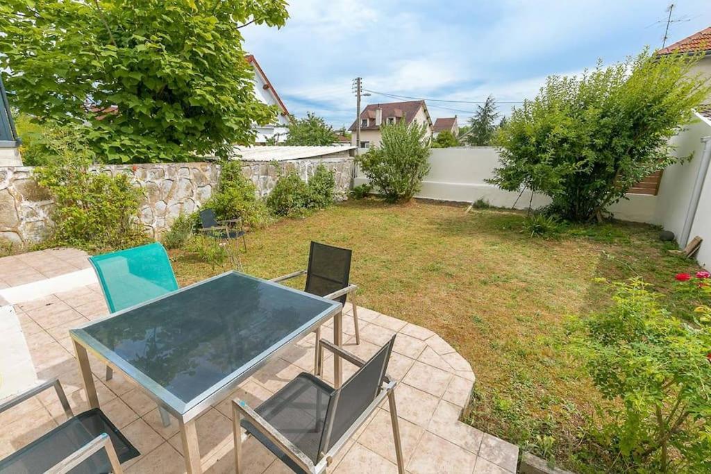 Villa Le Montrachet à Dijon Extérieur photo